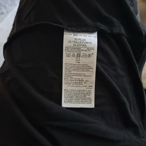 Old Navy EUC Babydoll Long Sleeve Luxe T-Shirt Black Size 3x - Picture 6 of 6